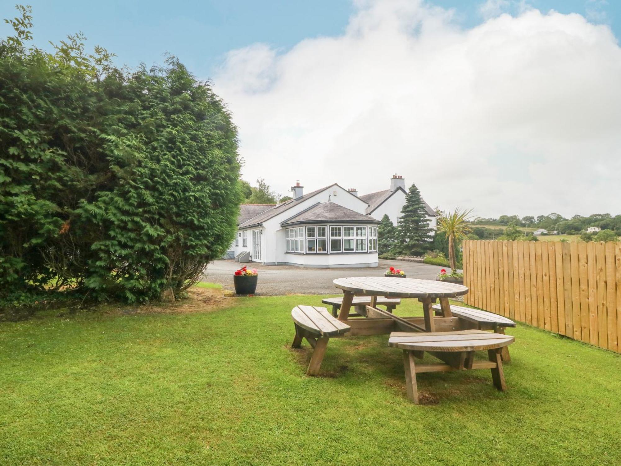 Bwthyn Clai Villa Llangefni Exterior photo